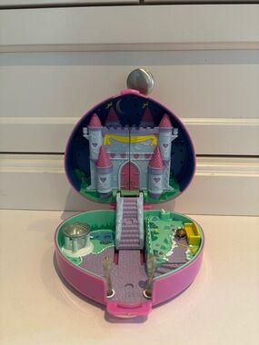 Polly Pocket Starlight Castle